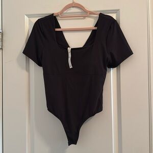 NEW square neck Blk Tee‎ Bodysuit Sz L